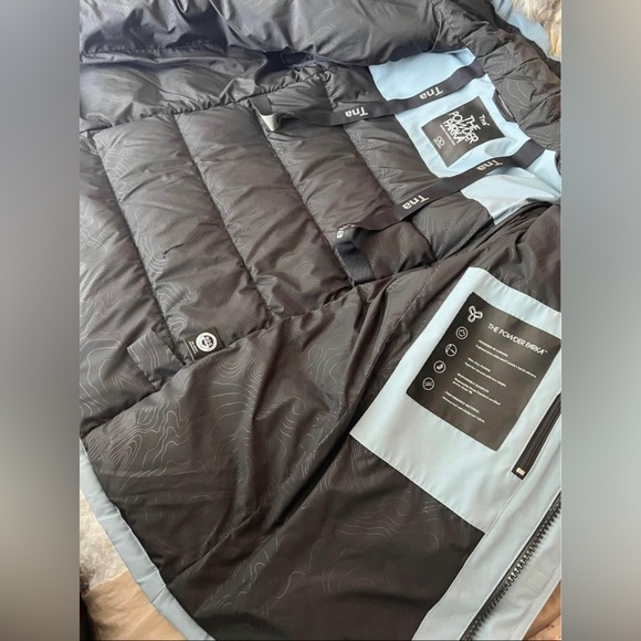 ARITZIA - THE POWDER PARKA SHORT - SERENE BLUE - Picture 5 of 10